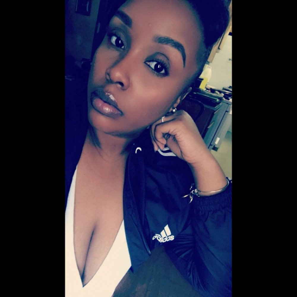 Meet your Posher, Kalisha